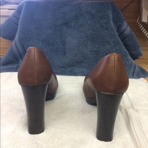 Beautiful Mossimo Brown Heels